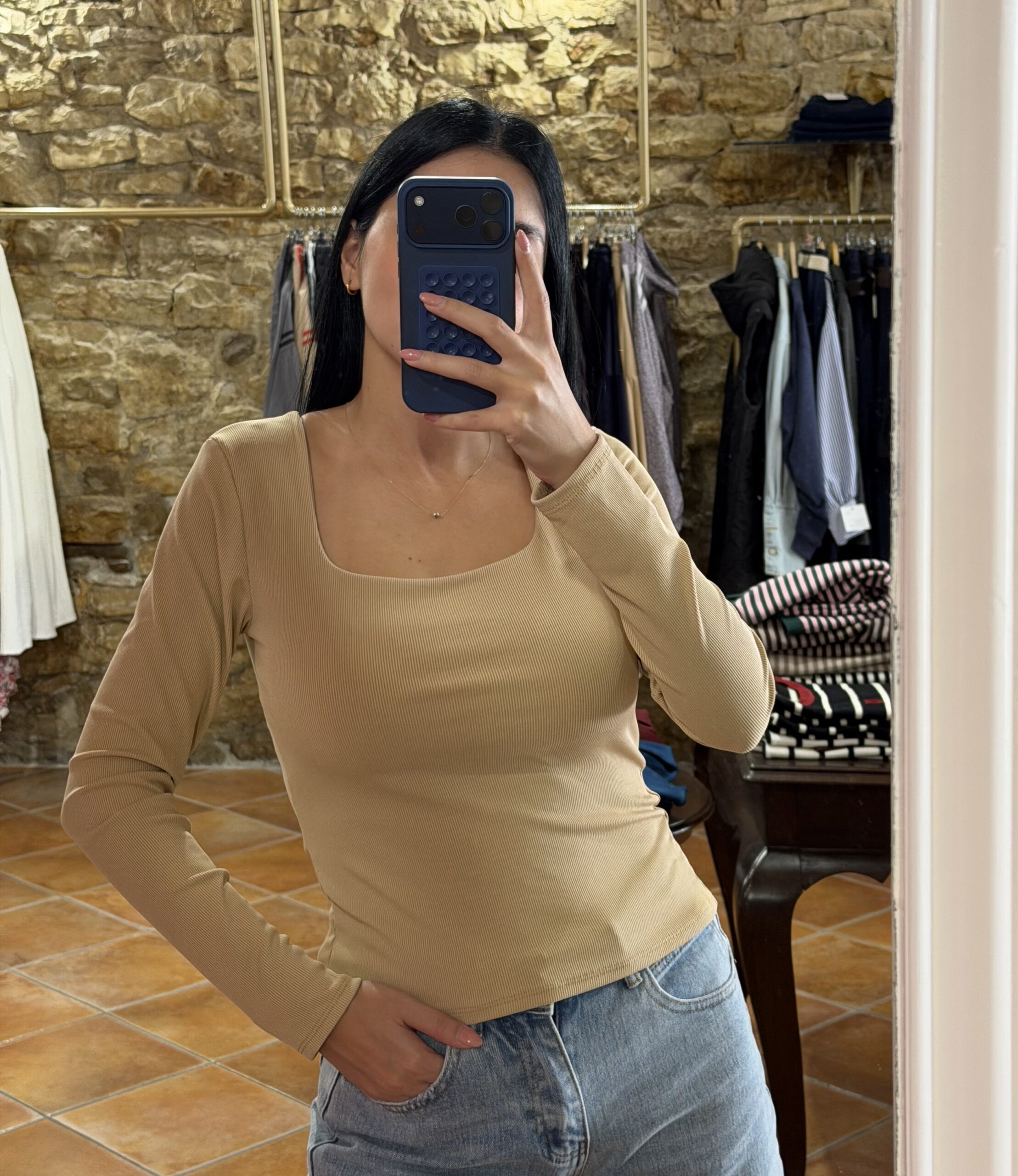 Μπλούζα λεπτή ριπ Μπεζ Μπλούζα λεπτή ριπ Μπεζ