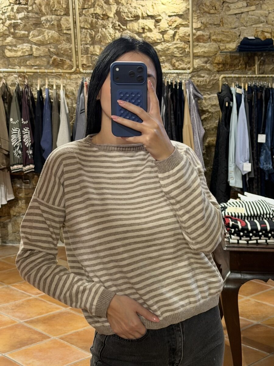 Πλεκτή μπλούζα ριγέ Μπεζ
