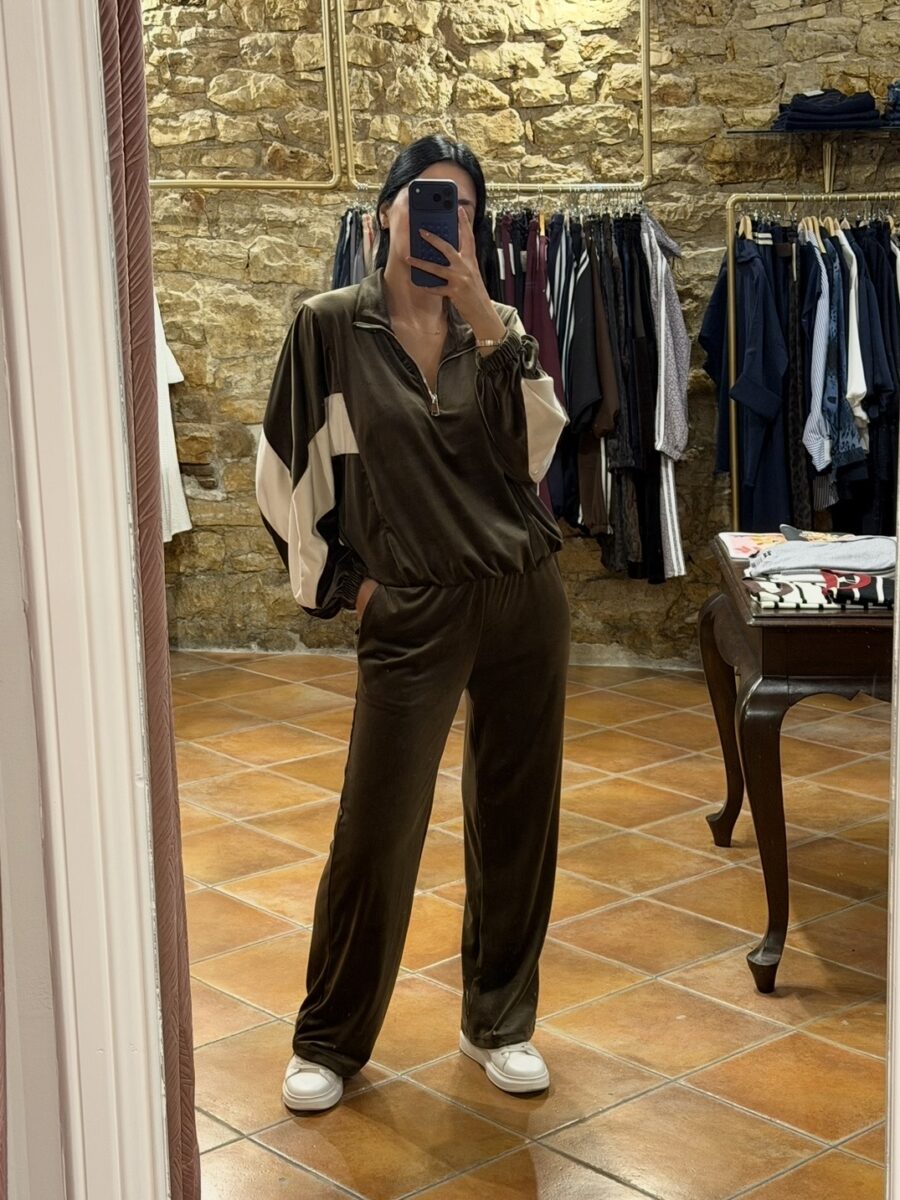 velvet σετ με ρίγα Σοκολά