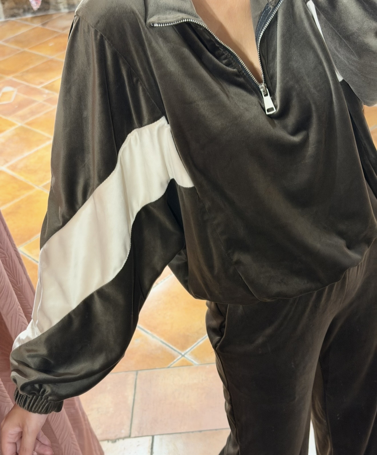 velvet σετ με ρίγα Σοκολά velvet σετ με ρίγα Σοκολά